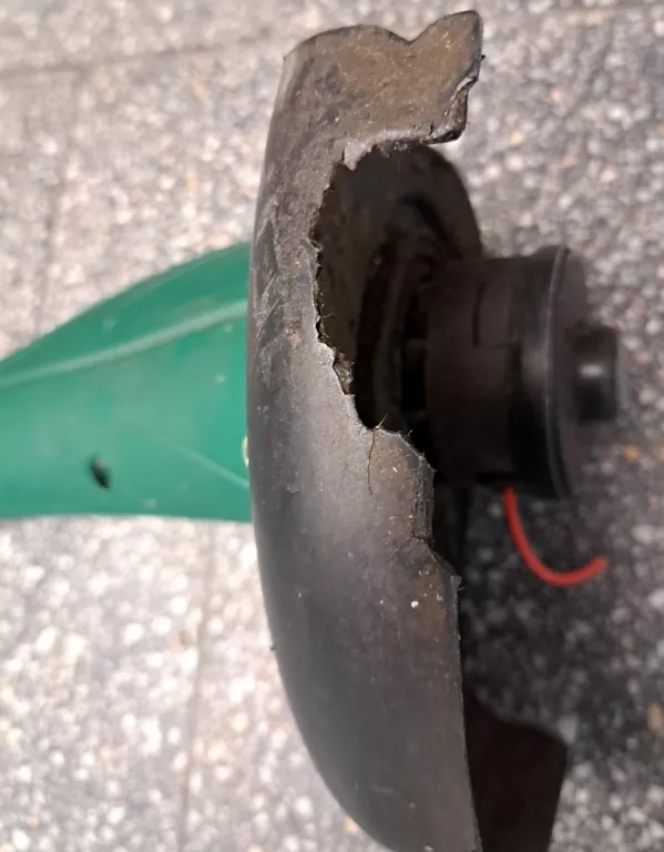 PODKASZARKA ELEKTRYCZNA QUALCAST 250W