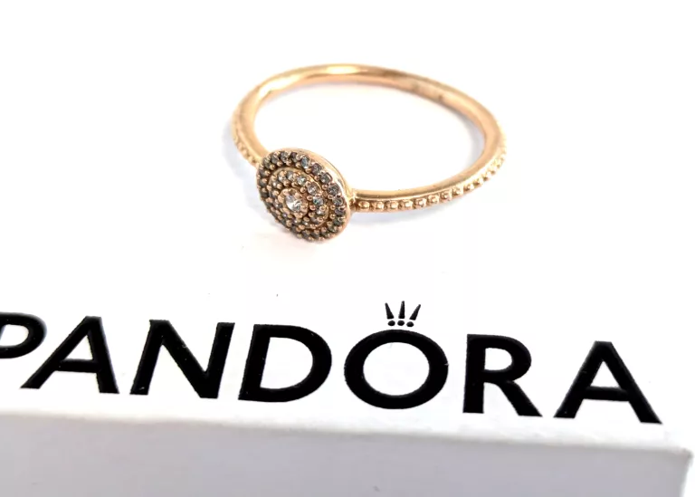 pierscionek-pandora-z-cyrkoniami-met-r56-aleja-jana-pawla-ii-9b-reda