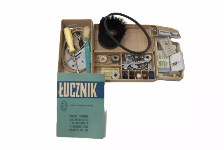MASZYNA DO SZYCIA ŁUCZNIK 436