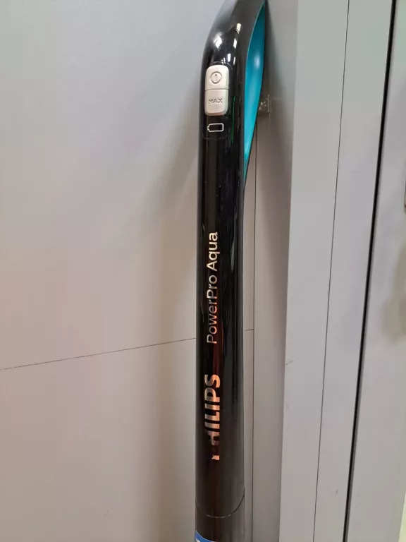 ODKURZACZ PHILIPS POWER PRO AQUA PIONOWY