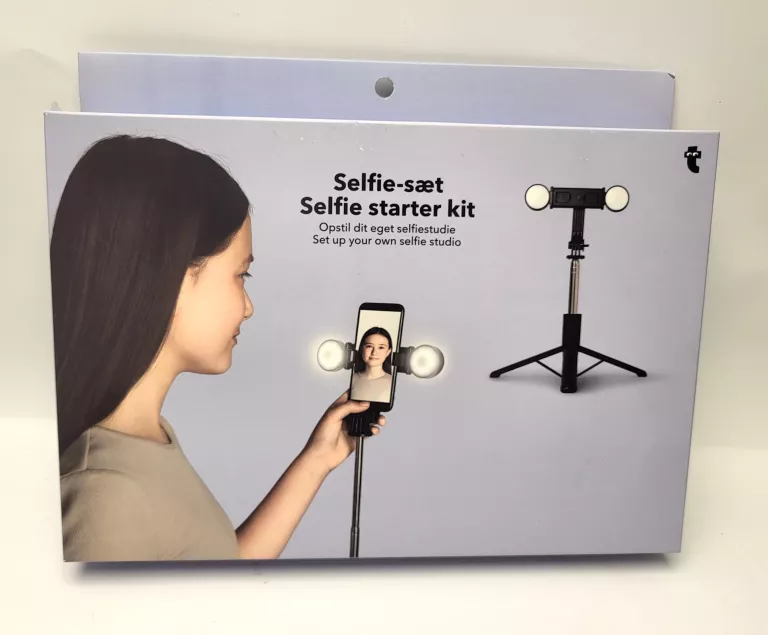 ZESTAW STARTOWY DO SELFIE SELFIE STARTER KIT FLYING TIGER