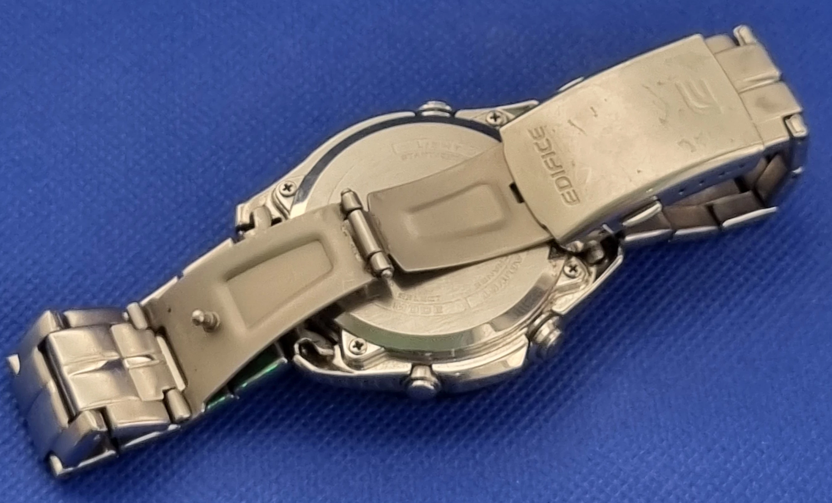 zegarek-casio-eqw-500-stan-11323-2