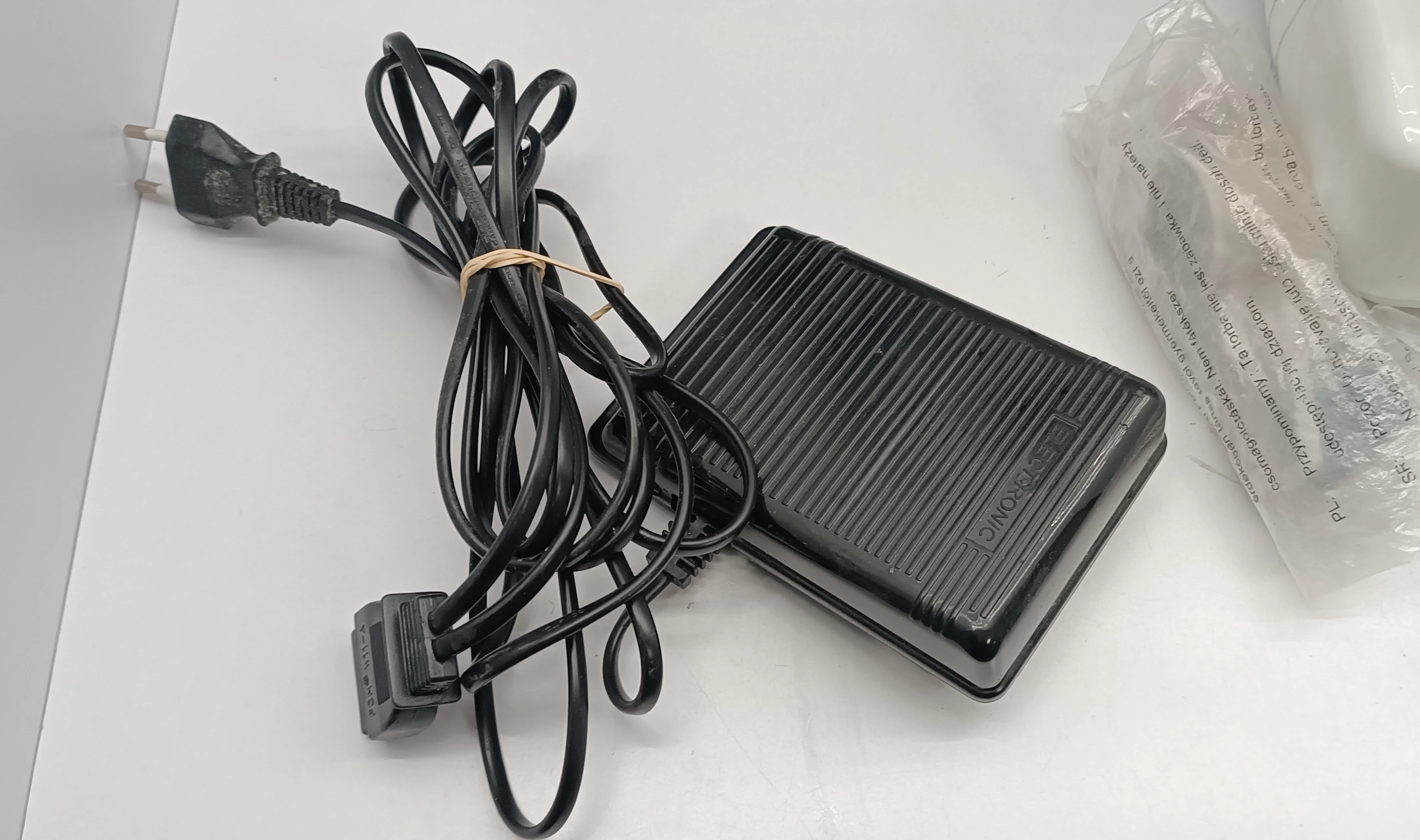 maszyna-do-szycia-tesco-ej09-z-uszkodzeniem-ean-gtin-5051898183516