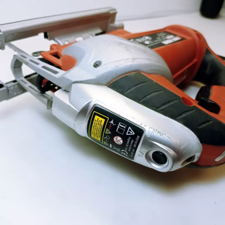 WYRZYNARKA BLACK DECKER KS950SL