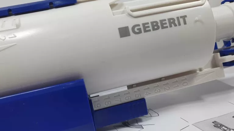 GEBERIT ZAWÓR SPUSTOWY 244.820.00.1