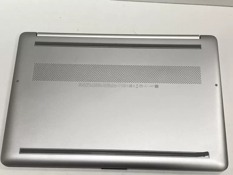LAPTOP 15,6' HP 15S-EQ2121NW WIN11/8GB/512GB/RYZEN 3