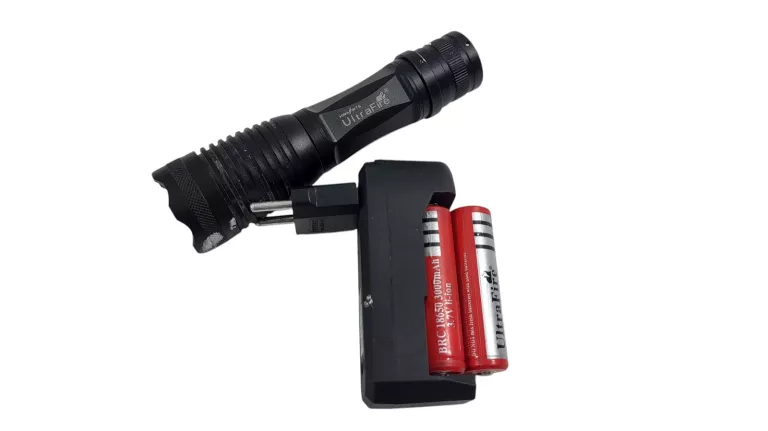 LATARKA ULTRAFIRE XML-T6 + 2 AKUMULATORY