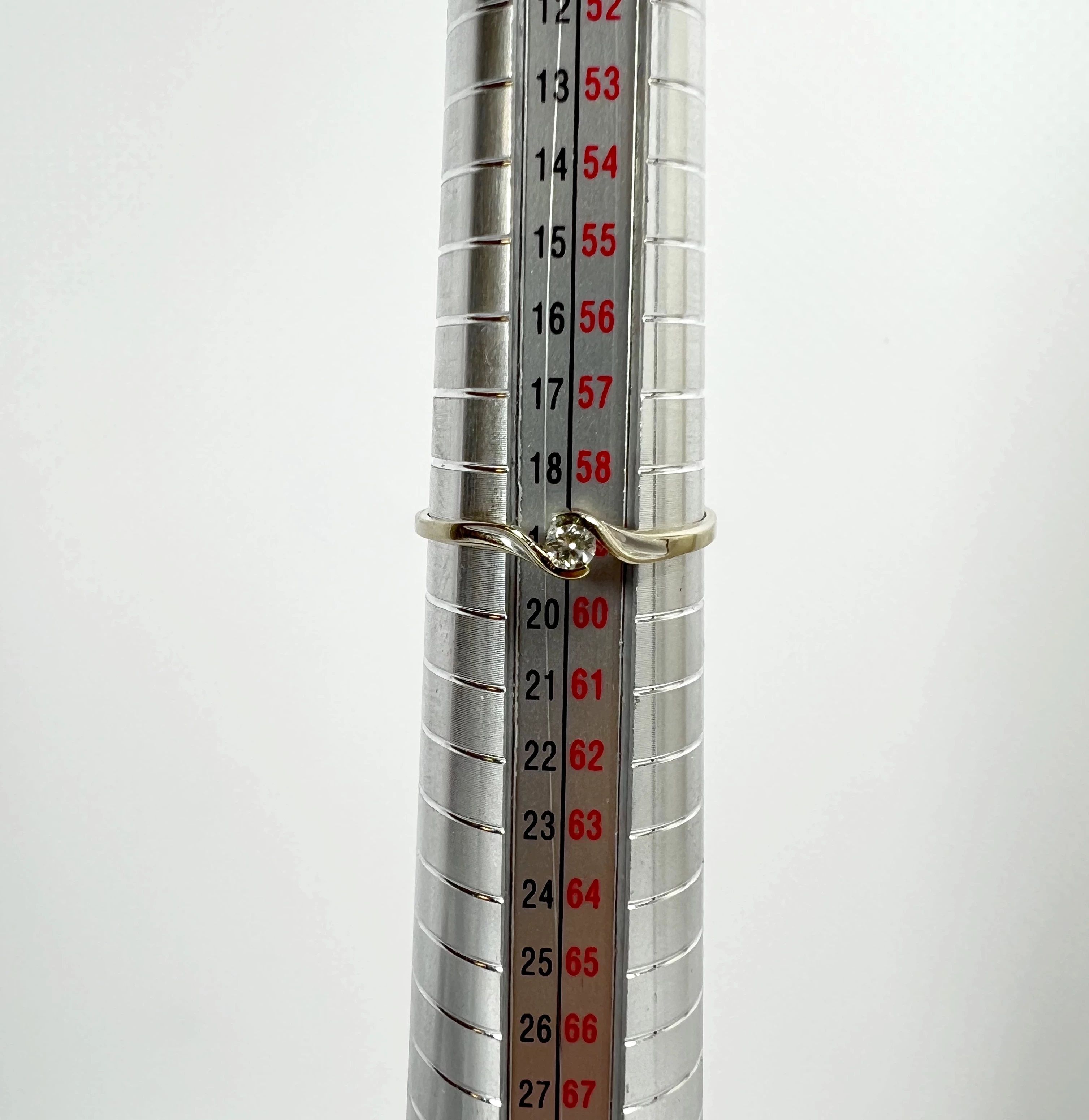 zloty-pierscionek-z-brylantem-125g-r-585-proba-zlota-206646-228242