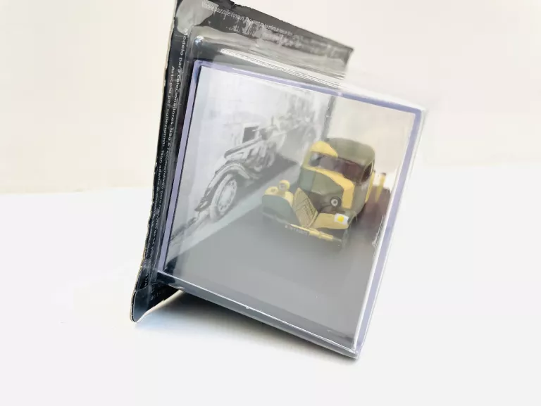 model-citroen-traction-avant-11bl-ean-gtin-5900011489588