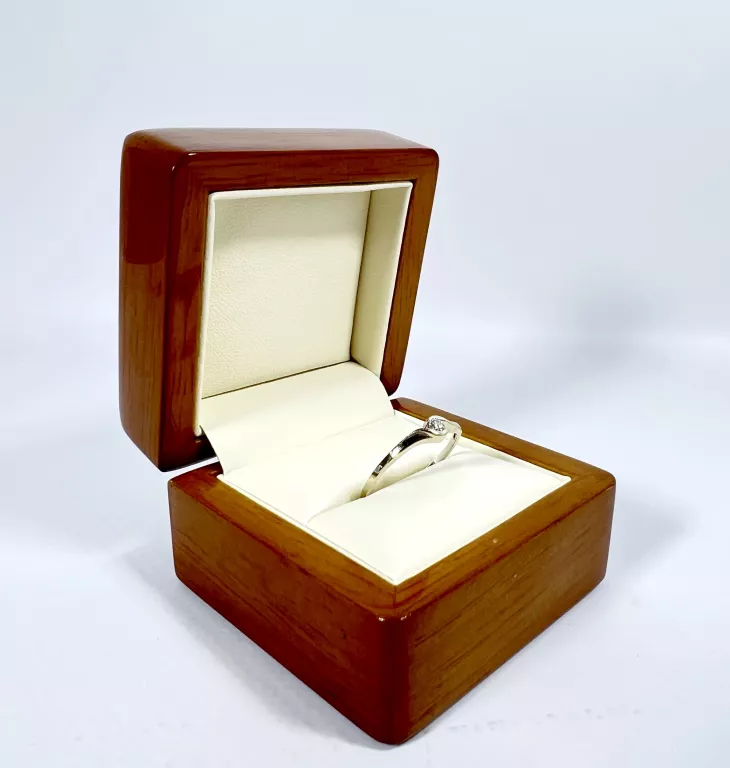 ZŁOTY PIERŚCIONEK Z BRYLANTEM 1,25G R 585