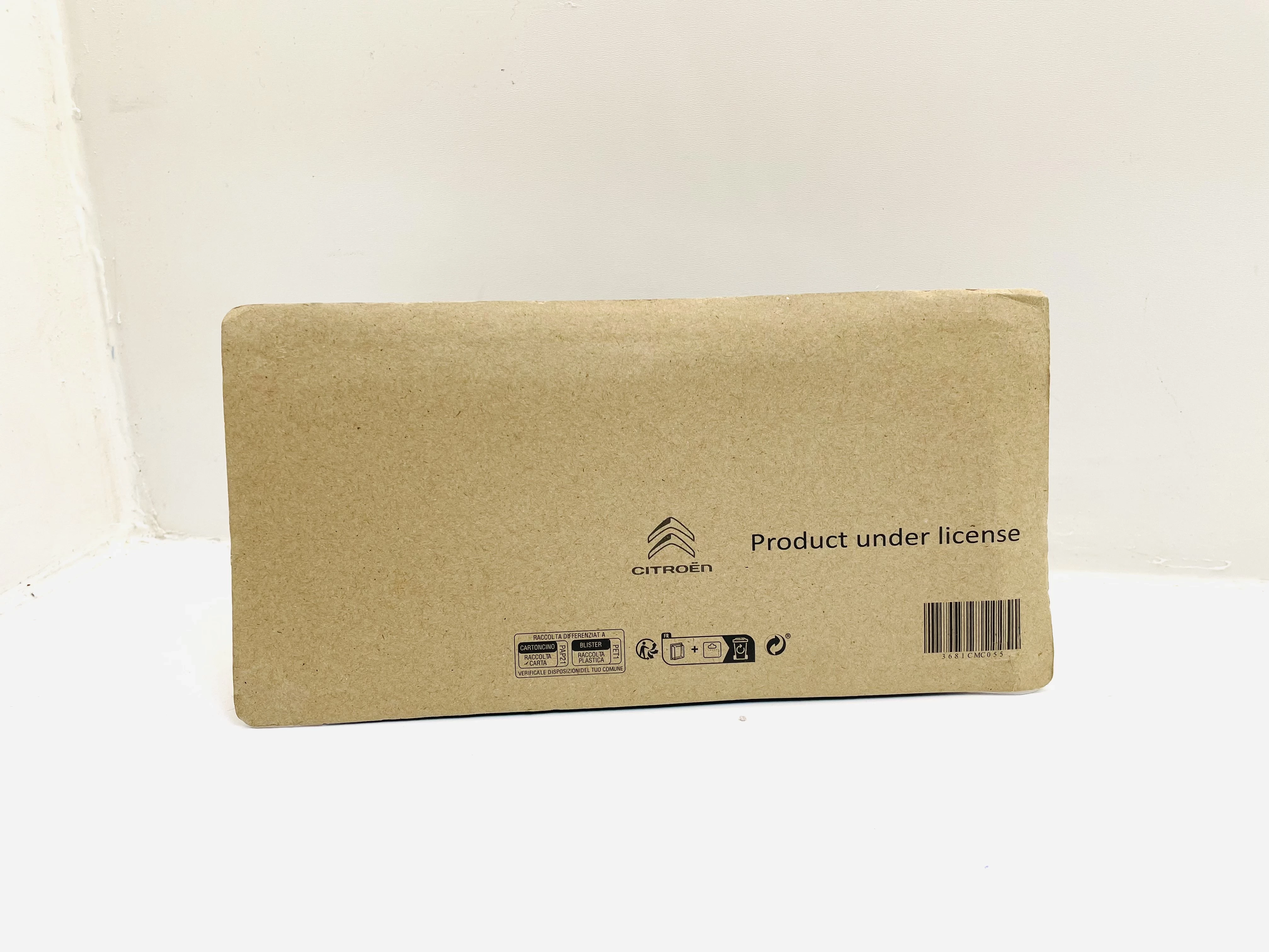 model-citroen-traction-avant-11bl-model-citroen-traction-11-bl-avant-1938-143-eligor