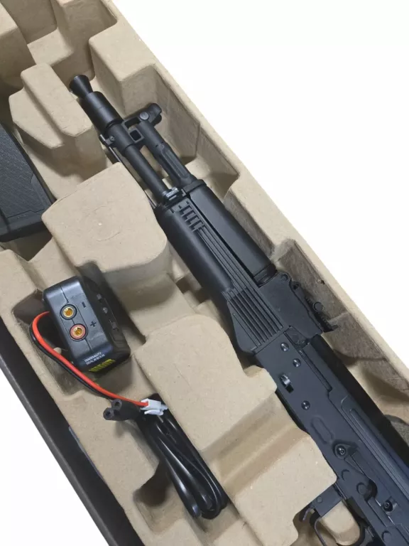 KARABINEK SZTURMOWY AEG SPECNA ARMS SA-J73 CORE
