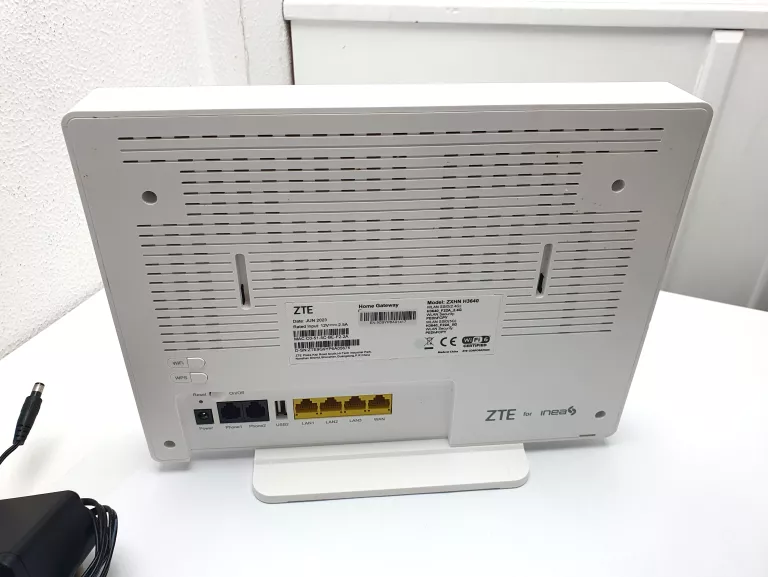 ROUTER PRZEWODOWY INEA ZXHN H3640 ZASILACZ KABEL LAN