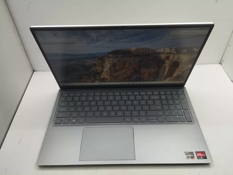 LAPTOP DELL INSPIRON G15 55-15-0763 16/512 GB (AMD RYZEN 5, AMD RADEON)