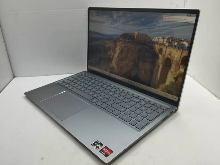 LAPTOP DELL INSPIRON G15 55-15-0763 16/512 GB (AMD RYZEN 5, AMD RADEON)