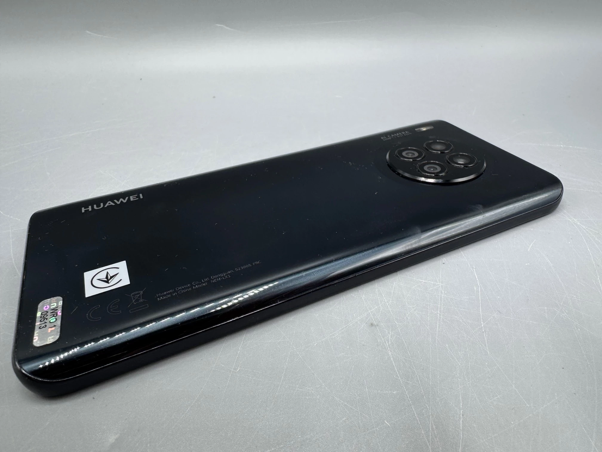 telefon-huawei-nova-8i-6128gb-komplet-kolor-127448-1