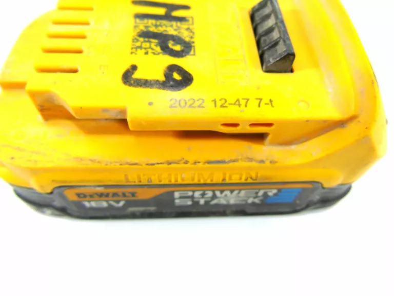 MŁOTOWIERTARKA DEWALT DCH133 + ŁAD + AKU 5AH + AKU 1,7AH