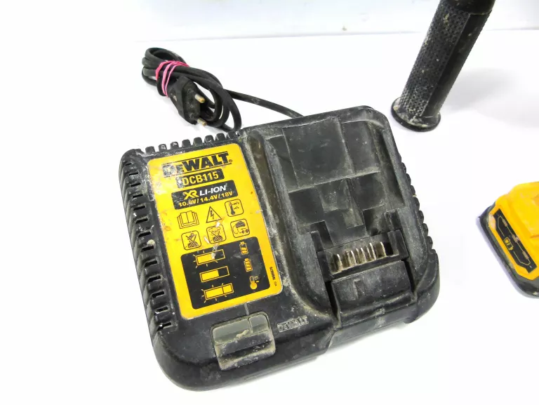 MŁOTOWIERTARKA DEWALT DCH133 + ŁAD + AKU 5AH + AKU 1,7AH