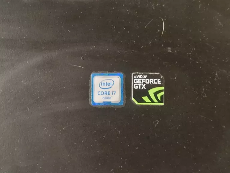 LAPTOP LENOVO Y 700V 8GB/1TB