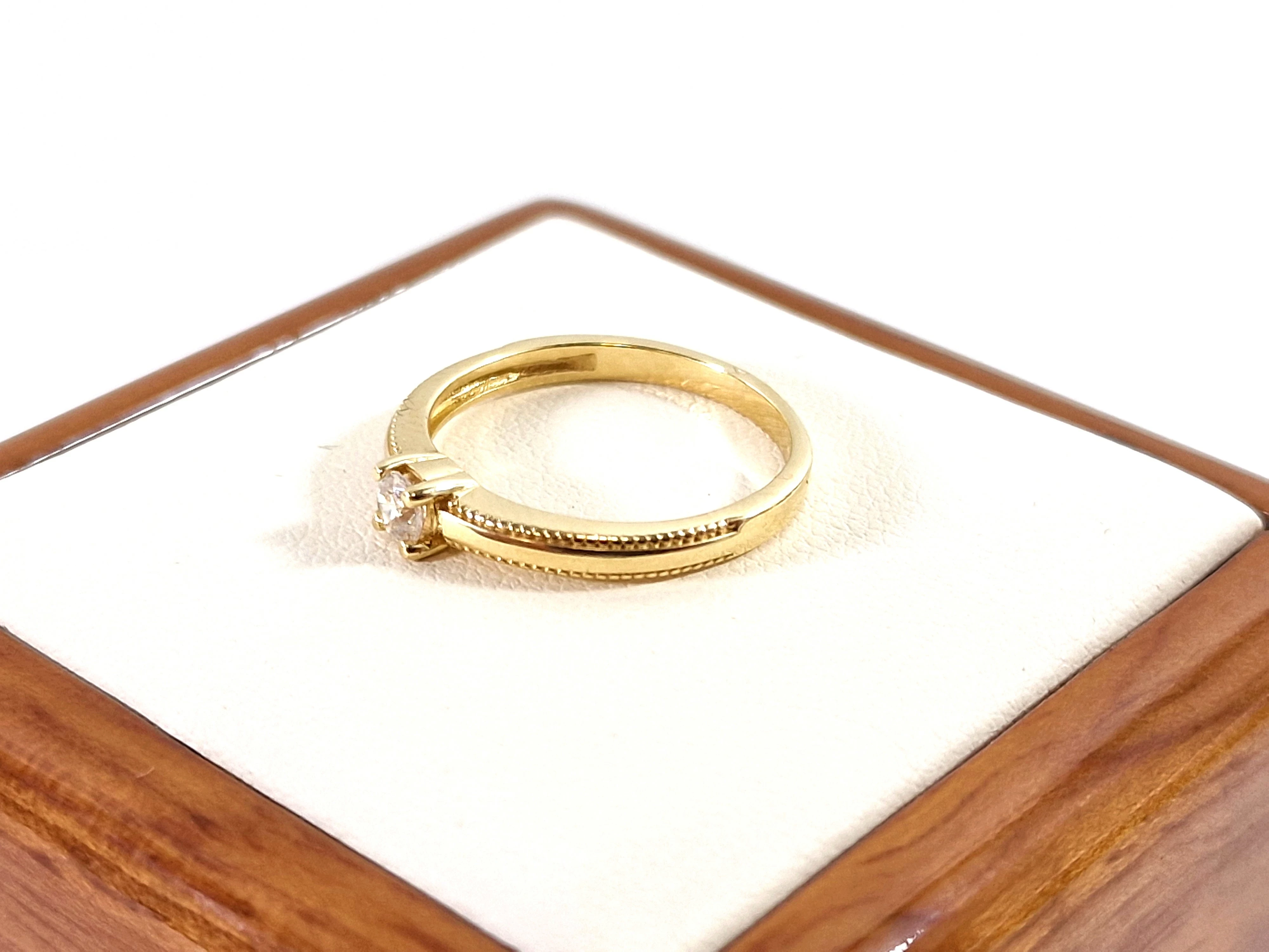 piekny-pierscionek-z-kamieniem-585p-11r-181g-waga-181