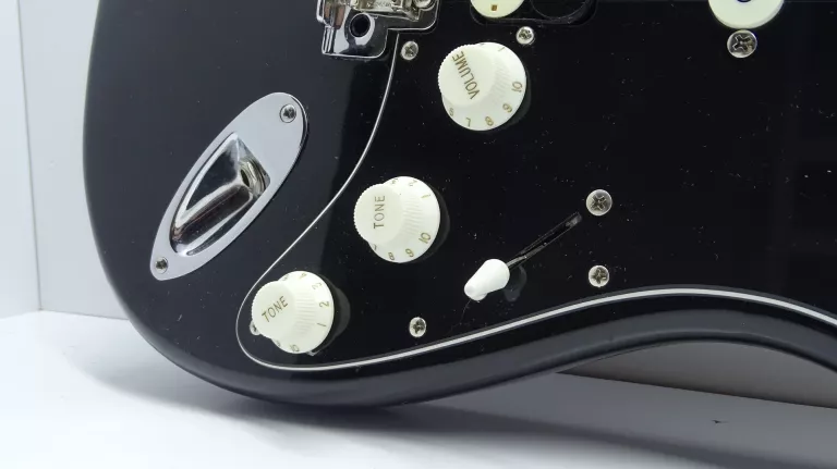 GITARA ELEKTRYCZNA VINTAGE REISSUED V6HMBB
