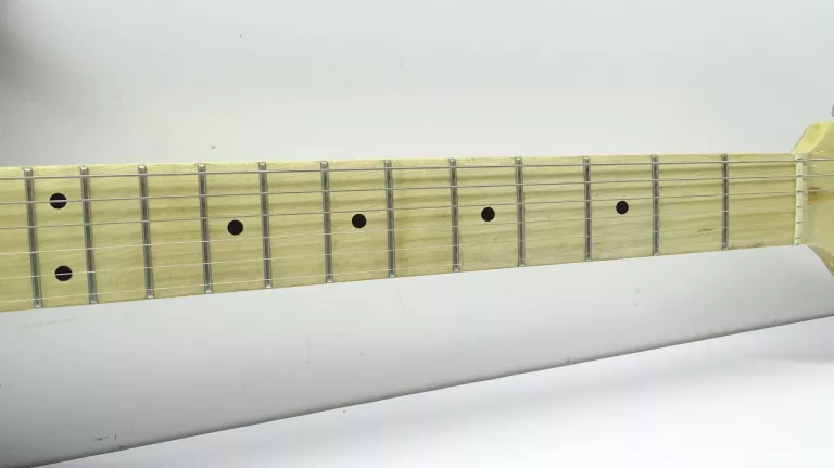GITARA ELEKTRYCZNA VINTAGE REISSUED V6HMBB