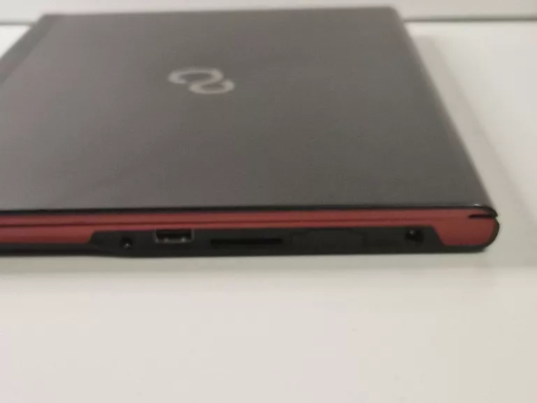 laptop-fujitsu-lifebook-u-series-u554-zasilacz-rodzaj-karty-graficznej-1234-2