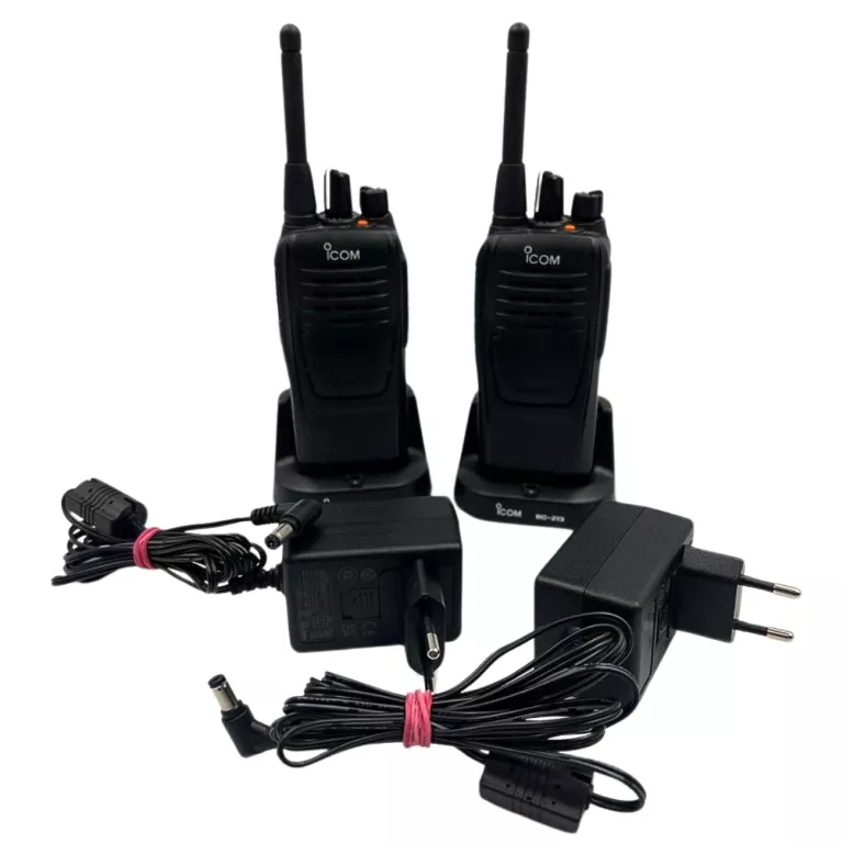 ZESTAW DWÓCH KRÓTKOFALÓWEK ICOM ICOM IC-F29SR2 + PODSTAWKI + ŁADOWARKI