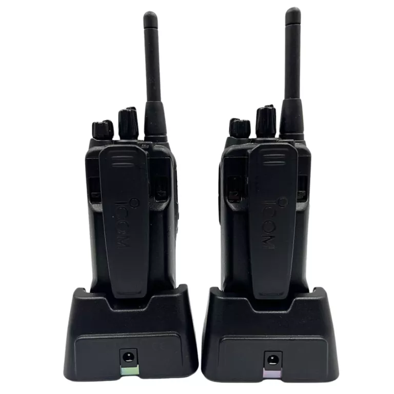 ZESTAW DWÓCH KRÓTKOFALÓWEK ICOM ICOM IC-F29SR2 + PODSTAWKI + ŁADOWARKI