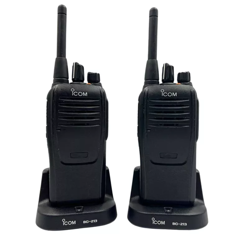 ZESTAW DWÓCH KRÓTKOFALÓWEK ICOM ICOM IC-F29SR2 + PODSTAWKI + ŁADOWARKI