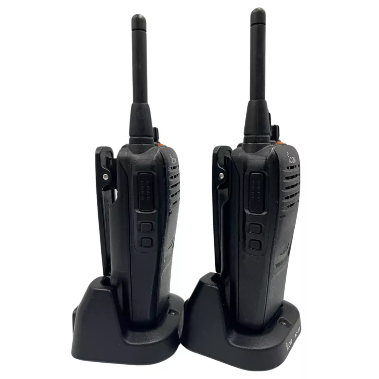 ZESTAW DWÓCH KRÓTKOFALÓWEK ICOM ICOM IC-F29SR2 + PODSTAWKI + ŁADOWARKI