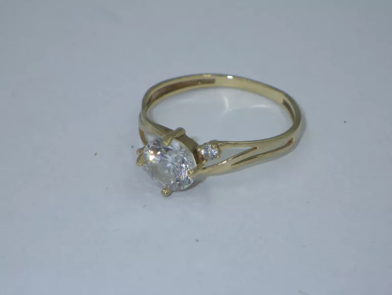 pierscionek-z-cyrkoniami-zloto-585-157g-r13-rozmiarsrednica-wew-mm-372-13