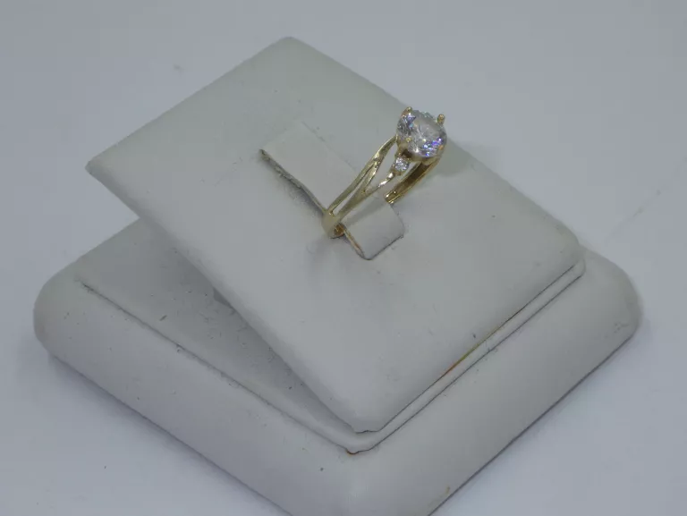 pierscionek-z-cyrkoniami-zloto-585-157g-r13-stan-11323-2