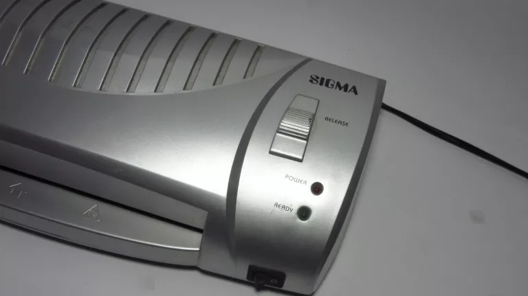 LAMINATOR SIGMA EL-142