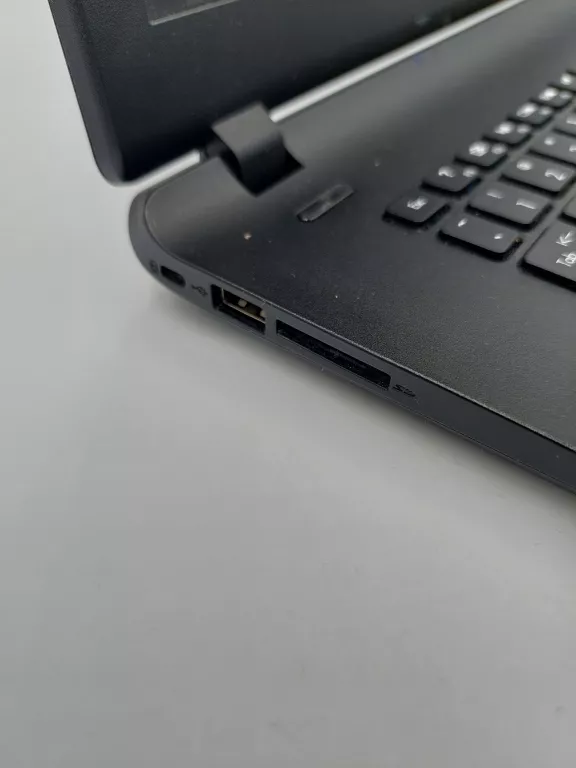 LAPTOP PACKARD BELL Z5WGM 4GB/500GB