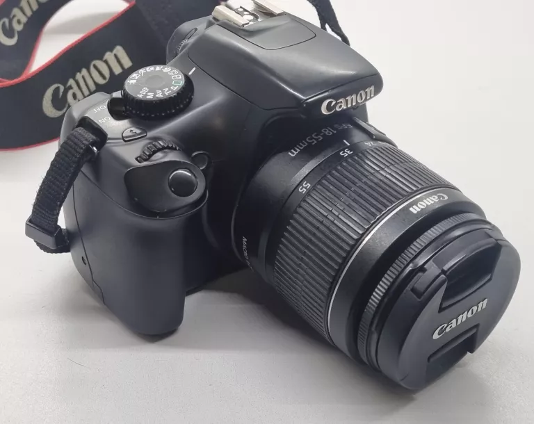 zadbana-lustrzanka-canon-eos-1100d-obiektyw-canon-efs-18-55mm-ean-gtin-8714574577401