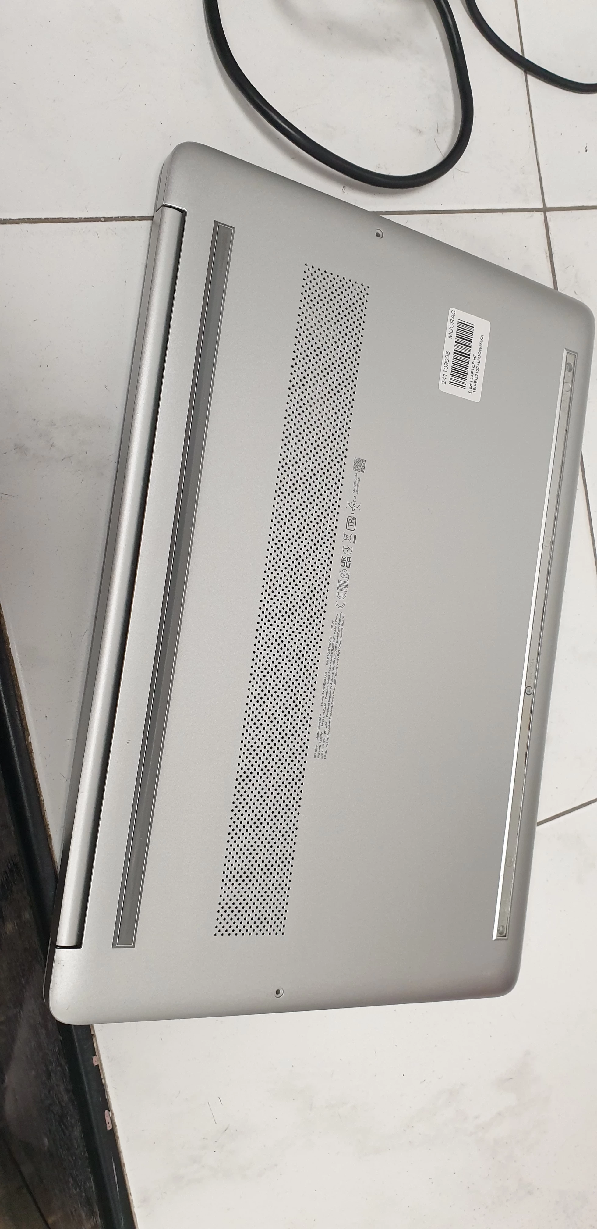 laptop-hp-15s-eq2152ladowarka-przekatna-ekranu-1560