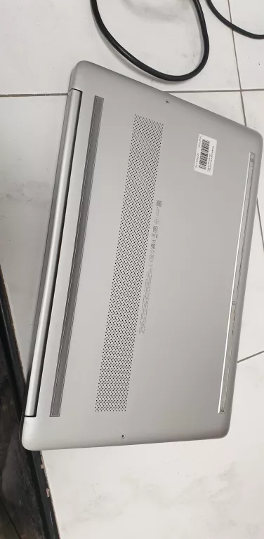 laptop-hp-15s-eq2152ladowarka-przekatna-ekranu-1560