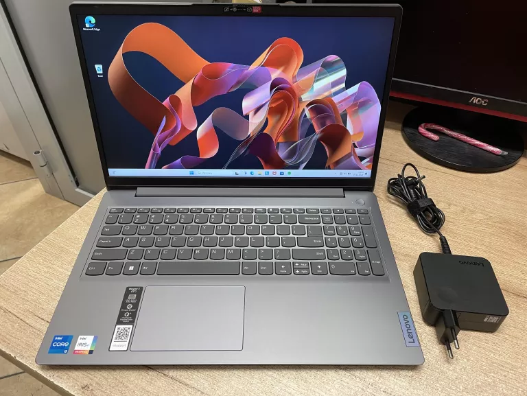 LAPTOP LENOVO IDEAPAD 3-15ITL6 I5-1135G7 8GB 512GB SSD 15,6" W11