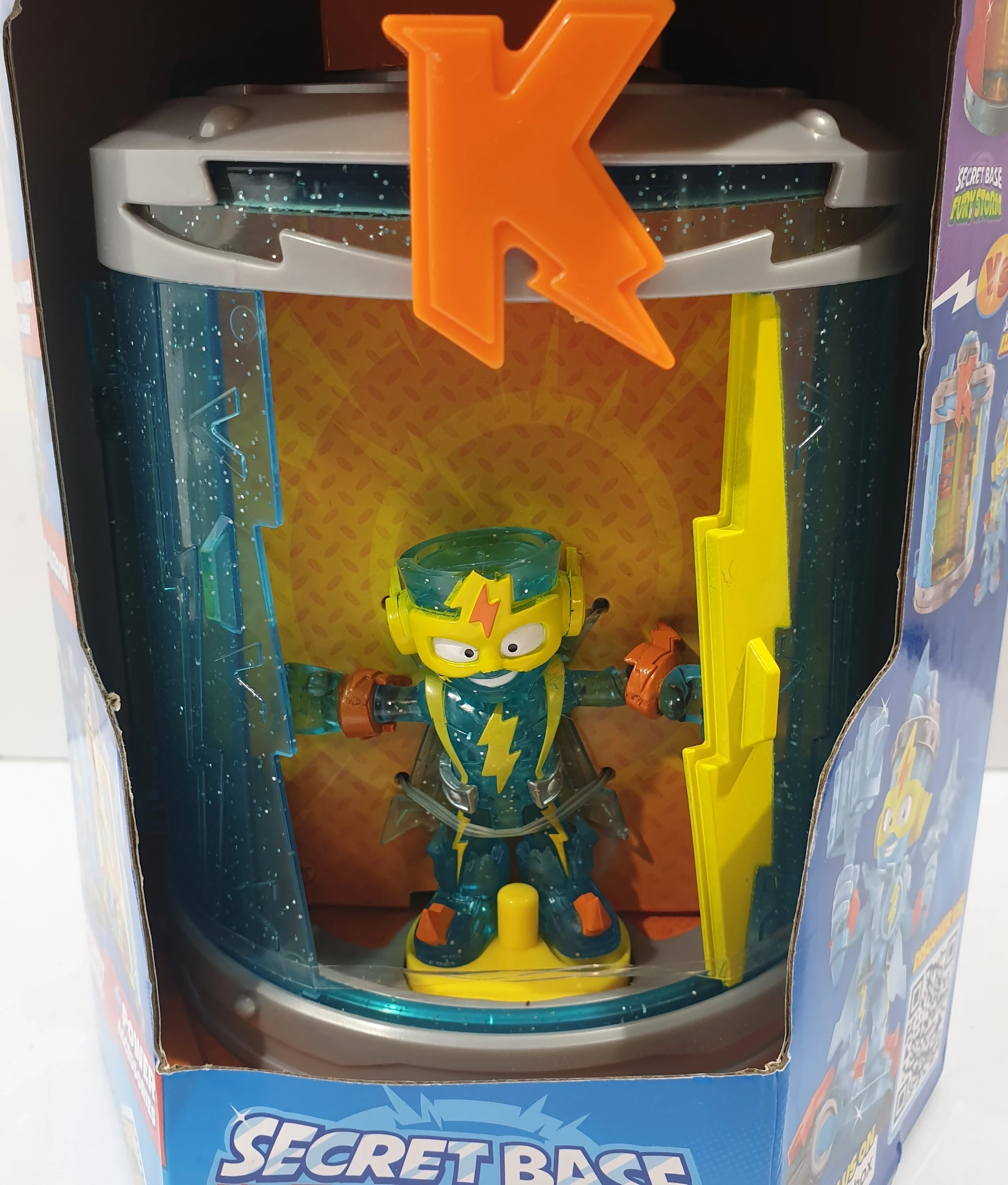 superthings-secretbase-kazoom-power-uszkodzona-brak-czesci-glowy-rodzaj-produktu-249472-1645928