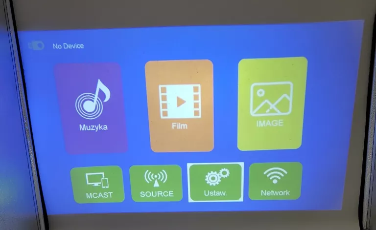 PROJEKTOR CYFROWY 1080P WIFI 9000-10000 LUMENÓW 200-250ANSI