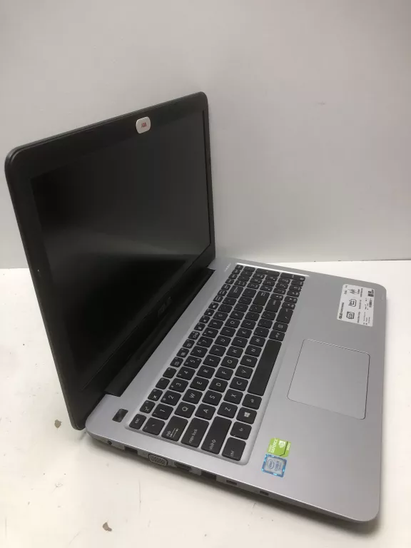 LAPTOP ASUS R558U I5 8GB RAM 500GB GEFORCE 980MX