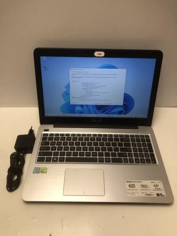 LAPTOP ASUS R558U I5 8GB RAM 500GB GEFORCE 980MX