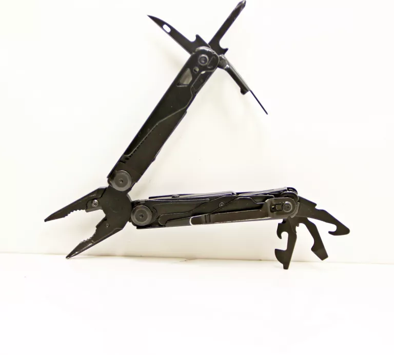 MULTITOOL NARZĘDZIE WIELOFUNKCYJNE BADGER OUTDOOR