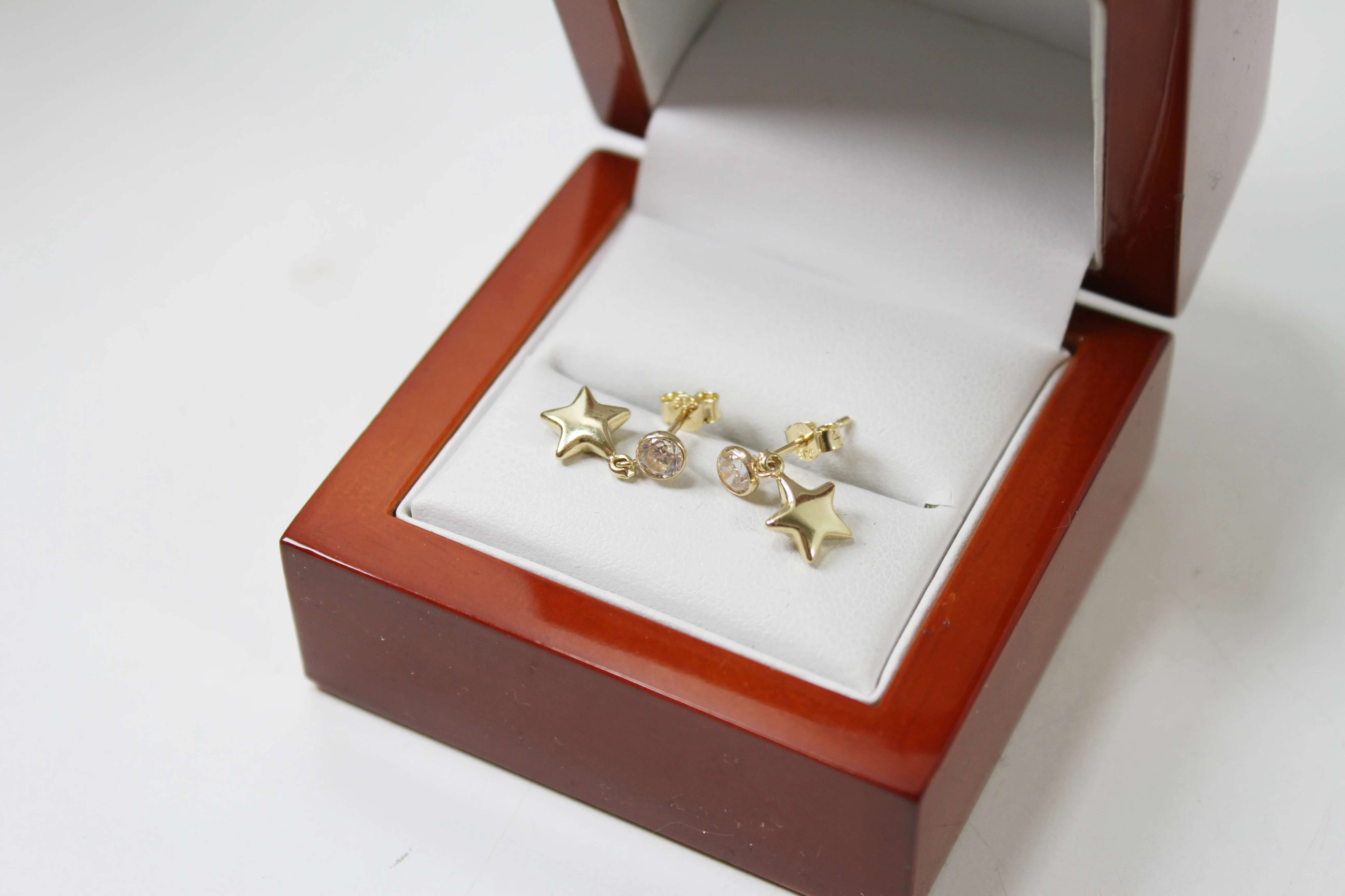 zlote-kolczyki-z-gwiazdka-585-g136-rodzaj-zapiecia-2207-1