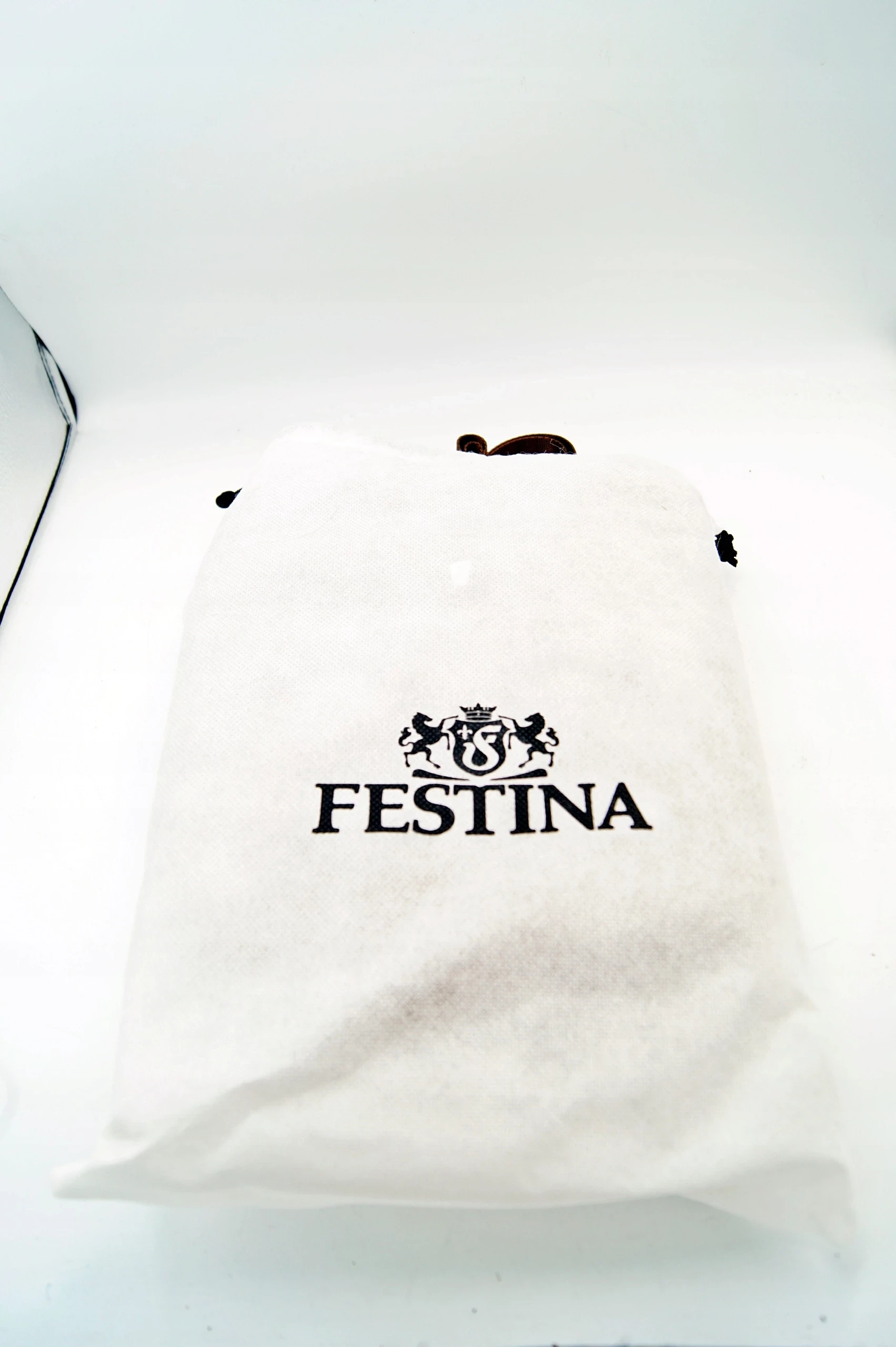 festina-klasyczna-torba-na-ramie-kolor-camelowy-stan-11323-2