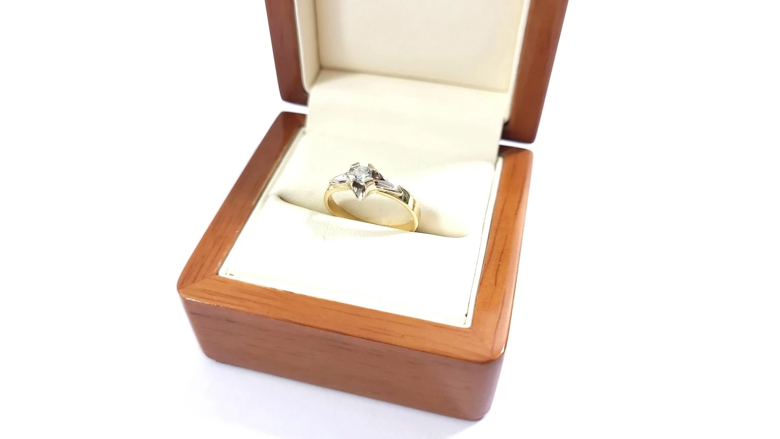 zloty-pierscionek-z-cyrkonia-p585-r12-267g-ean-gtin-5906803460902