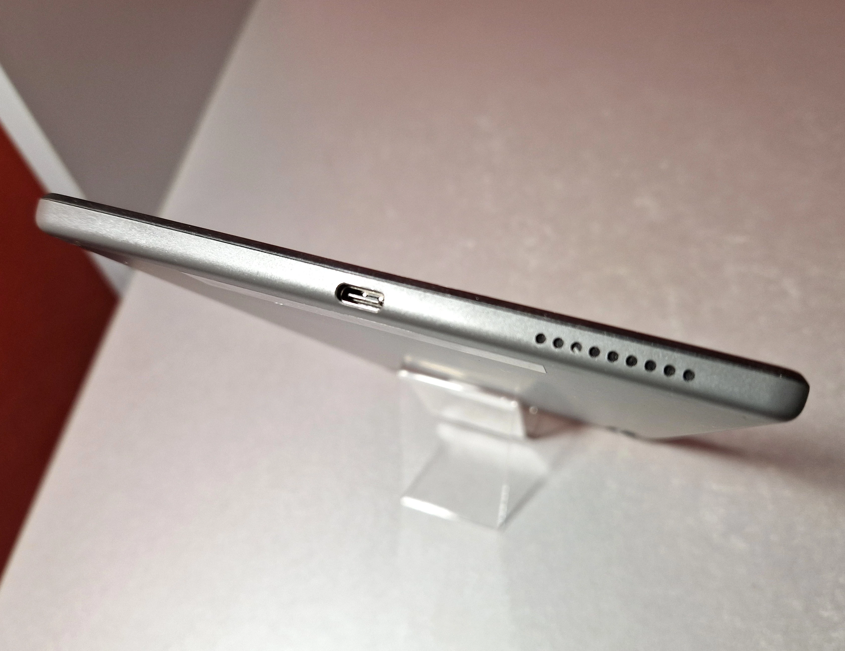 tablet-lenovo-tab-m10-hd-332gb-komunikacja-219-2