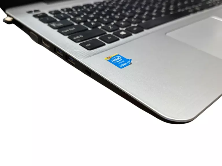 LAPTOP ASUS A555L I3-4005U 4/240 GB GEFORCE 920M + ZASILACZ