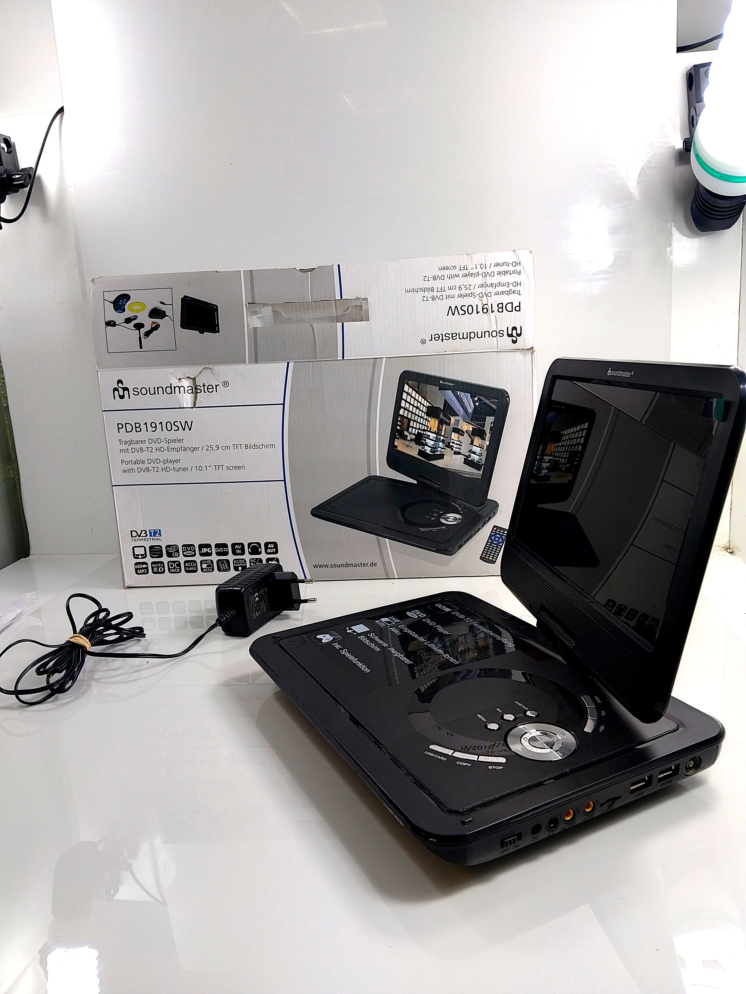 przenosny-samochodowy-odtwarzacz-dvd-soundmaster-1910sw-ean-gtin-4005425011187